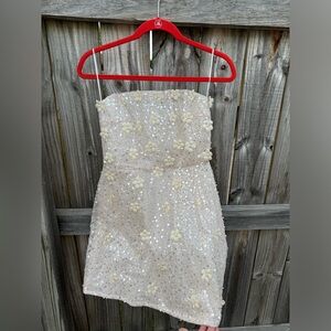 HELLO MOLLY Daisy Gardens Strapless Mini Dress White